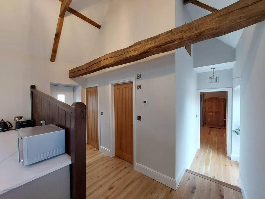 Luxury Victorian Hayloft Barn Self Contained * South Witham