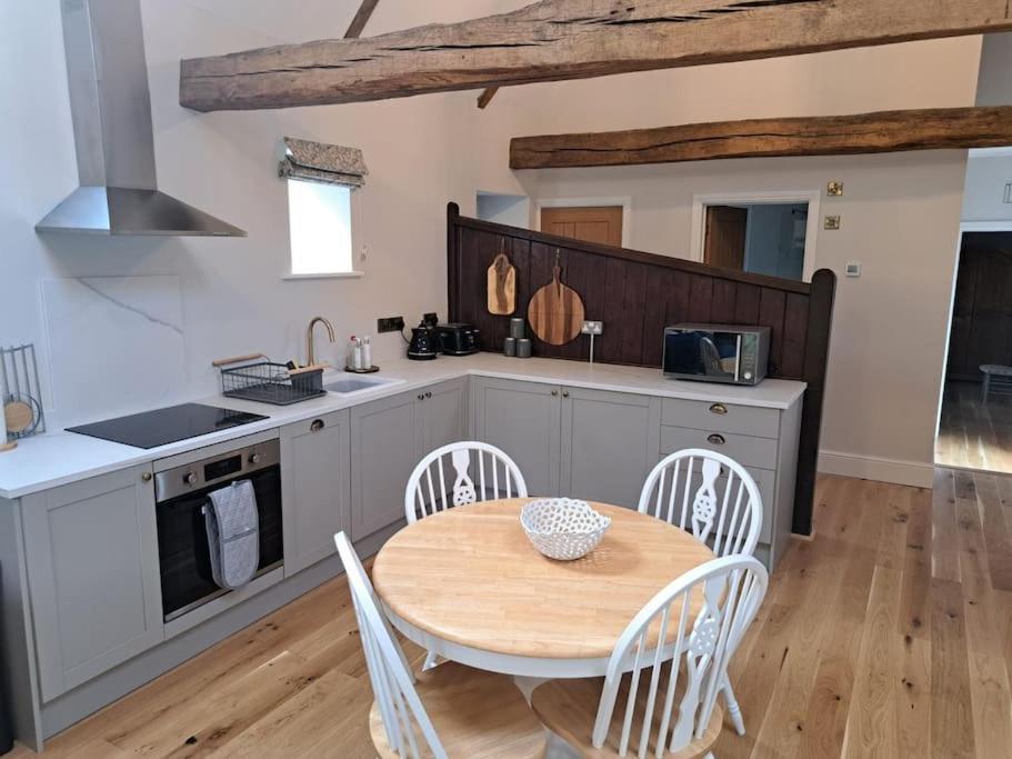 Luxury Victorian Hayloft Barn Self Contained Holiday home South Witham