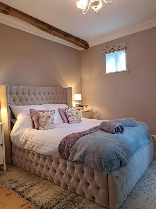 Holiday home Luxury Victorian Hayloft Barn Self Contained *