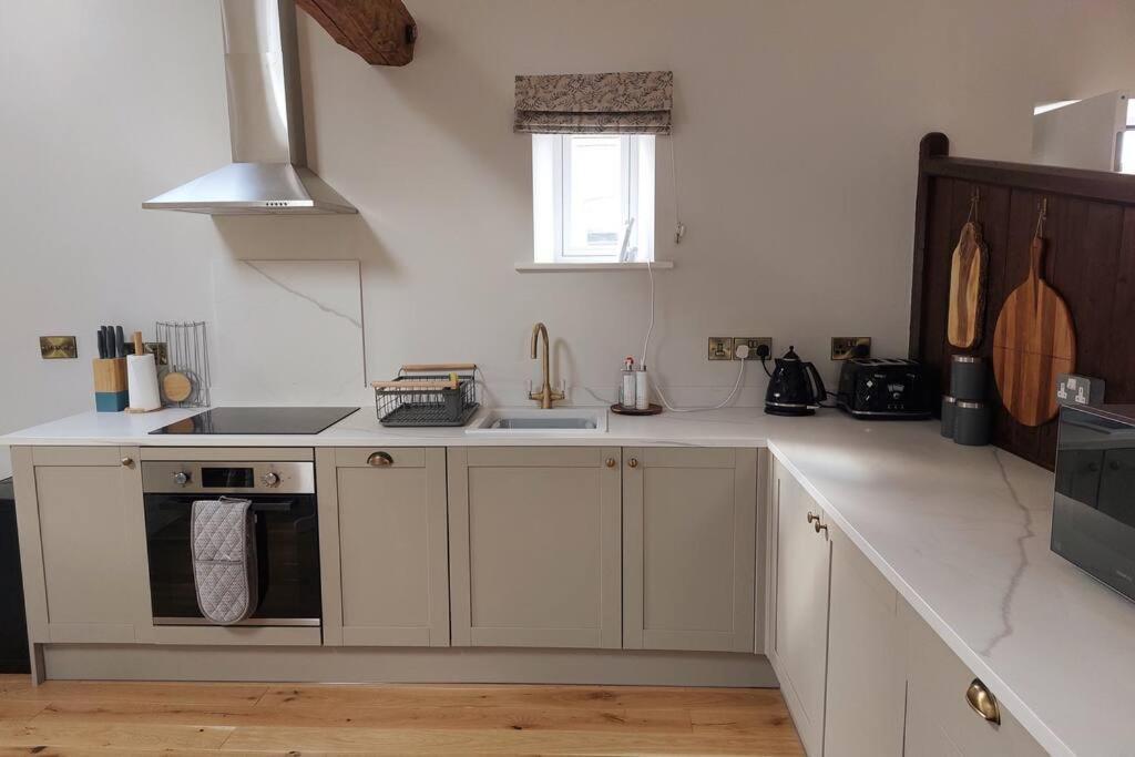Holiday home Luxury Victorian Hayloft Barn Self Contained South Witham
