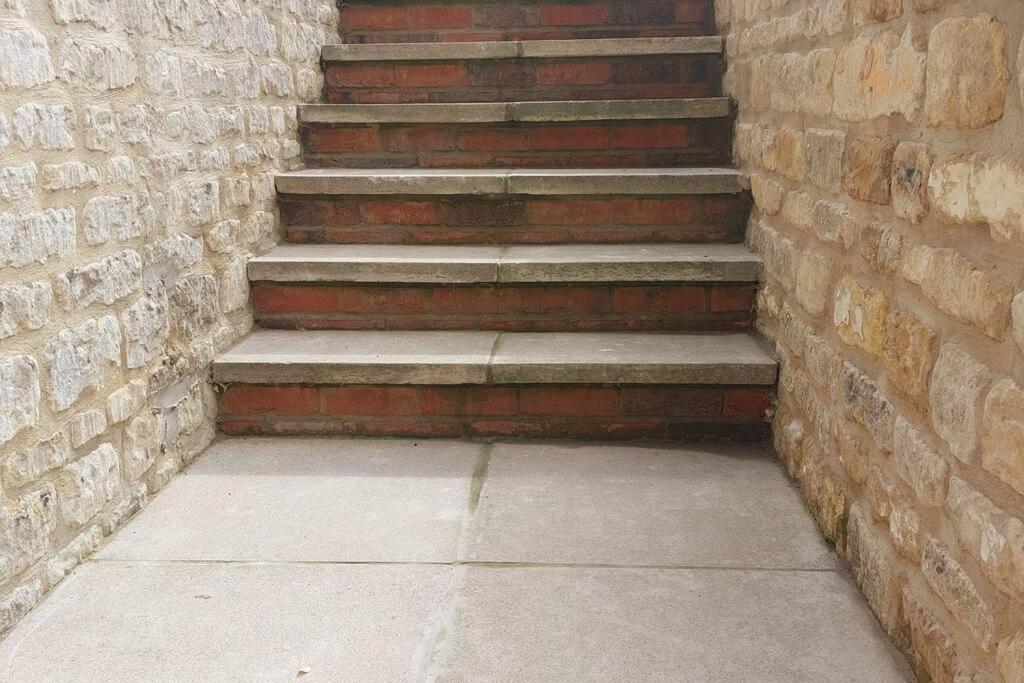 Holiday home Luxury Victorian Hayloft Barn Self Contained South Witham